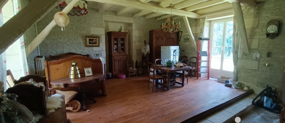 Mansion 5 rooms of 173 m² in Aiffres (79230)