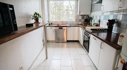 Appartement 3 pièces de 69 m² à Évry (91000)