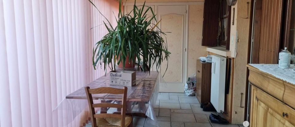 House 3 rooms of 83 m² in Juillé (79170)