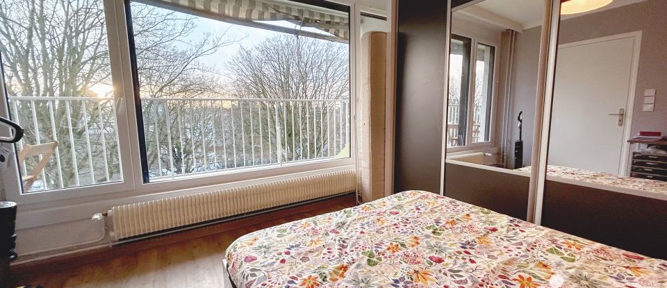 Appartement 4 pièces de 83 m² à Lille (59000)