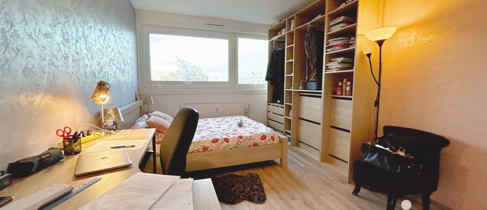 Appartement 4 pièces de 83 m² à Lille (59000)