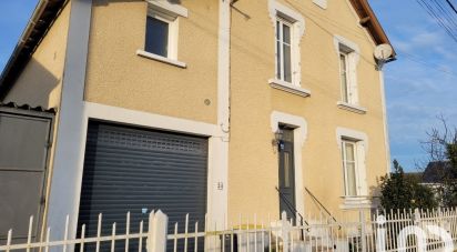 Maison de ville 5 pièces de 122 m² à Parthenay (79200)