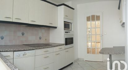 Apartment 4 rooms of 77 m² in Thiais (94320)