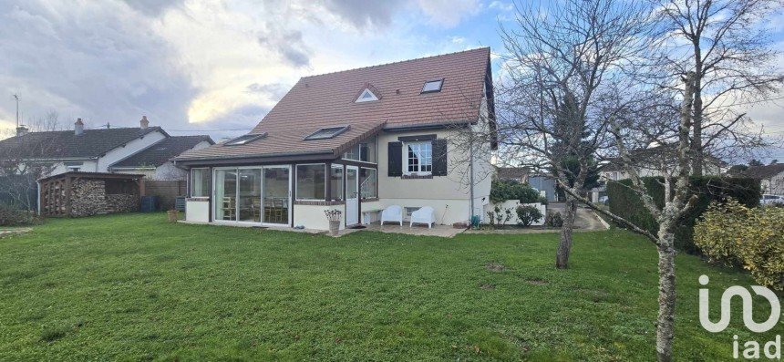 Traditional house 5 rooms of 107 m² in La Ferté-Saint-Aubin (45240)