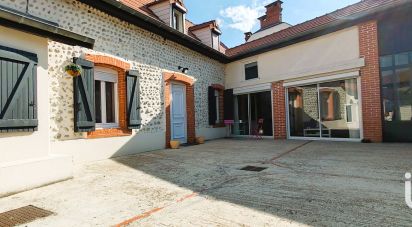 House 5 rooms of 90 m² in Aureilhan (65800)