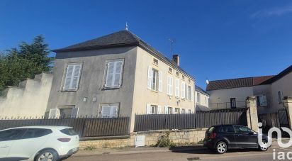 Maison 9 pièces de 300 m² à Lézinnes (89160)