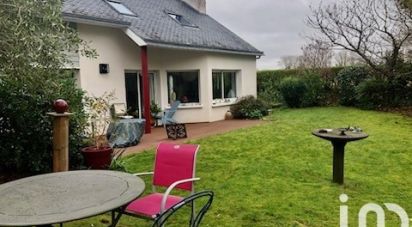 Traditional house 5 rooms of 108 m² in Gouesnach (29950)