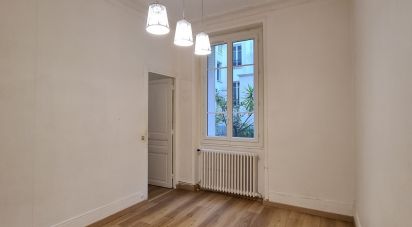 Apartment 2 rooms of 33 m² in Paris (75019)