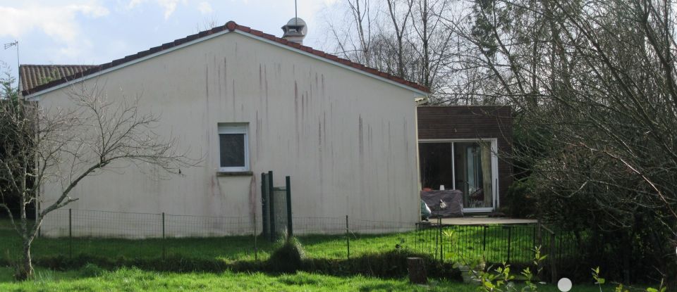 Pavillon 5 pièces de 124 m² à Bressuire (79300)