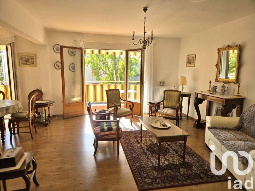 Apartment 5 rooms of 94 m² in Salon-de-Provence (13300)