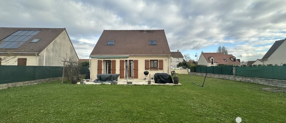 Maison traditionnelle 5 pièces de 99 m² à Vaux-le-Pénil (77000)