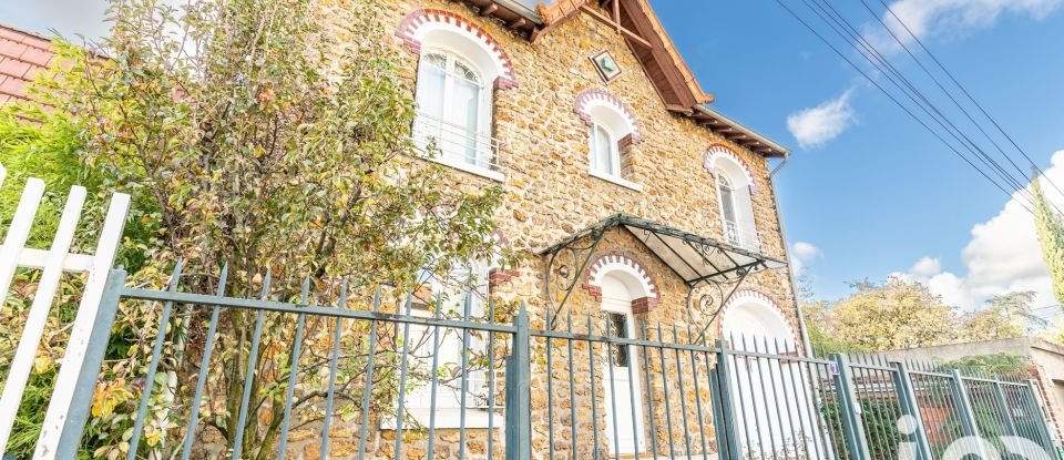 Traditional house 5 rooms of 121 m² in Choisy-le-Roi (94600)