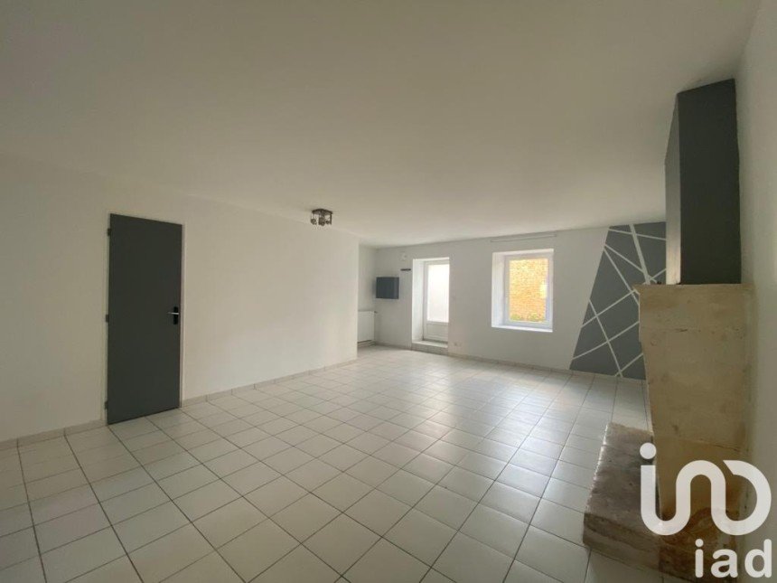 House 4 rooms of 77 m² in Vérines (17540)