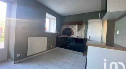 House 4 rooms of 77 m² in Vérines (17540)