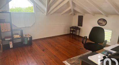 House 10 rooms of 200 m² in Sainte-Anne (97180)