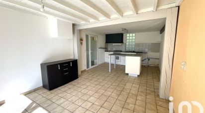 House 6 rooms of 155 m² in Belin-Béliet (33830)