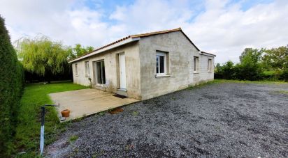 House 5 rooms of 115 m² in Saint-Bonnet-sur-Gironde (17150)