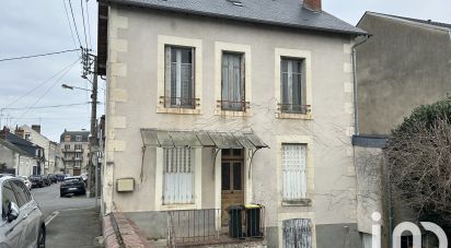 House 8 rooms of 160 m² in Bourges (18000)