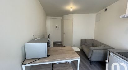 Apartment 2 rooms of 33 m² in Saint-Étienne (42100)