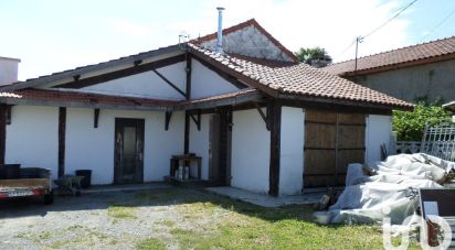 Maison traditionnelle 20 pièces de 528 m² à Houeydets (65330)