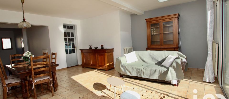 Traditional house 6 rooms of 120 m² in Meudon (92190)