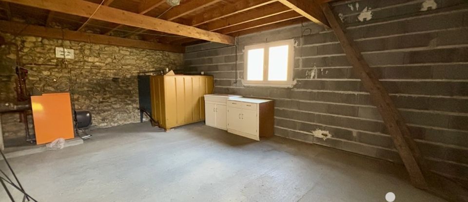 Maison 4 pièces de 75 m² à Saint-Varent (79330)