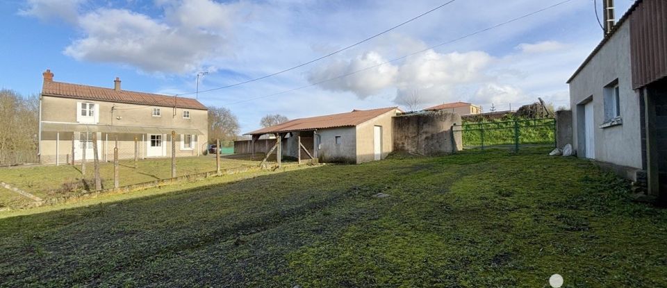 Maison 4 pièces de 75 m² à Saint-Varent (79330)