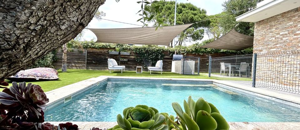 House 4 rooms of 130 m² in Saint-Raphaël (83700)