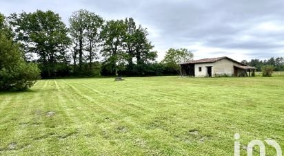 Land of 2,727 m² in Salles (33770)