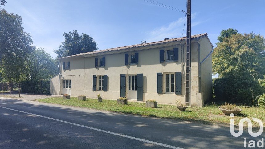 House 6 rooms of 155 m² in Surgères (17700)