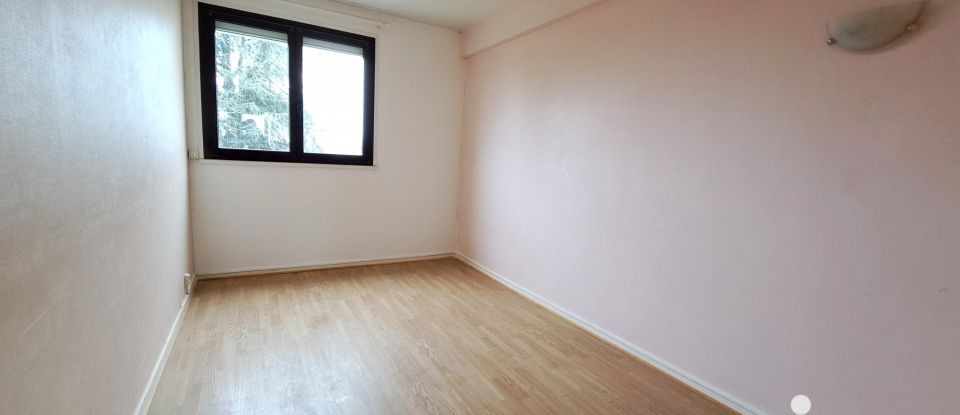 Apartment 3 rooms of 66 m² in Le Mans (72000)