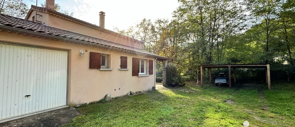 Maison traditionnelle 4 pièces de 96 m² à Pont-de-Labeaume (07380)