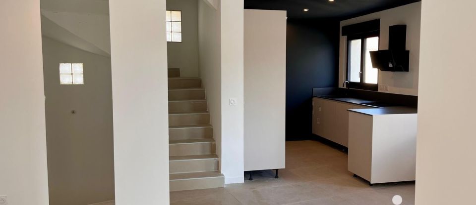 Maison de ville 5 pièces de 156 m² à Nîmes (30900)