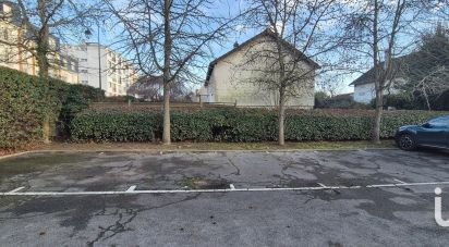 Parking of 12 m² in Le Plessis-Trévise (94420)