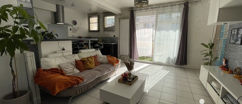 Appartement 4 pièces de 69 m² à Toulon (83200)