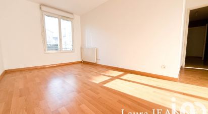 Apartment 3 rooms of 72 m² in Cergy (95800)