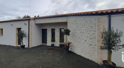 House 8 rooms of 165 m² in Cerizay (79140)