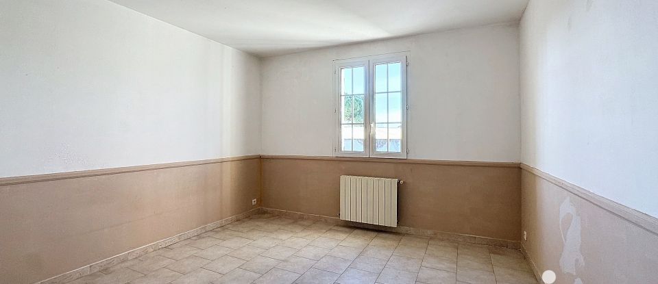 Maison traditionnelle 7 pièces de 160 m² à Vallabrègues (30300)