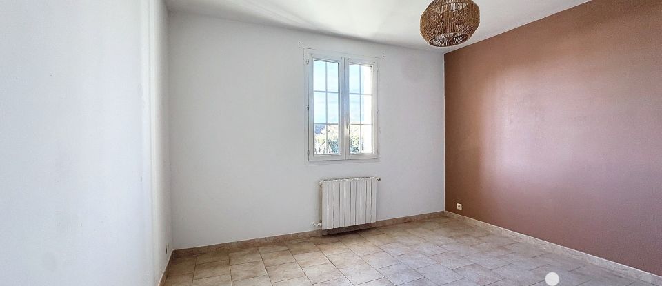 Maison traditionnelle 7 pièces de 160 m² à Vallabrègues (30300)