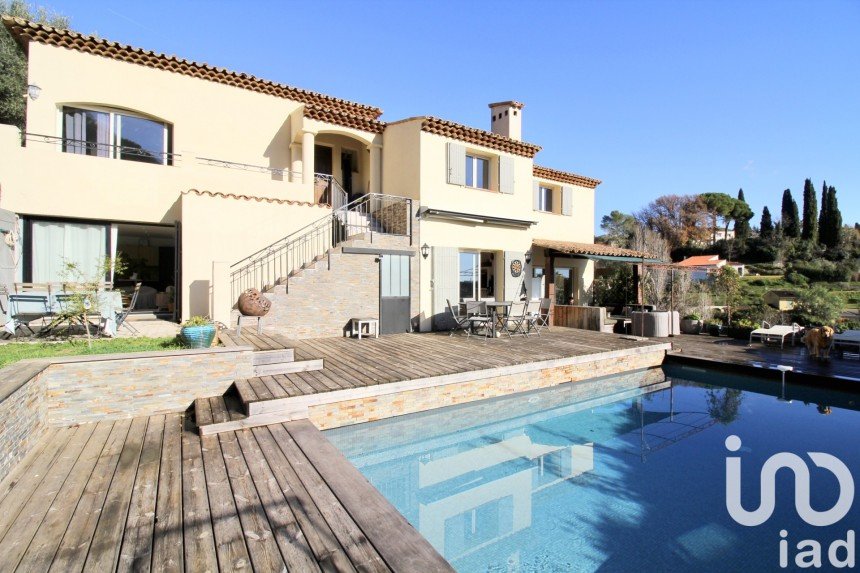 House 5 rooms of 178 m² in La Colle-sur-Loup (06480)