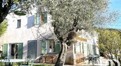 Traditional house 7 rooms of 221 m² in Grasse (06520)