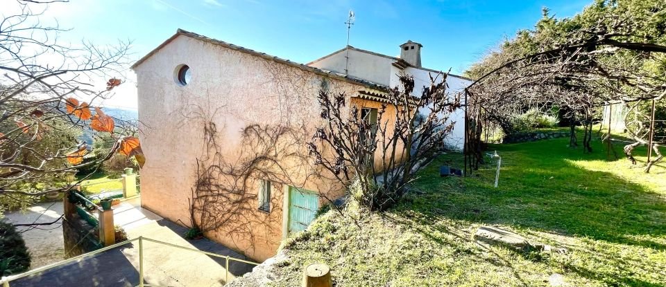 Traditional house 7 rooms of 221 m² in Grasse (06520)