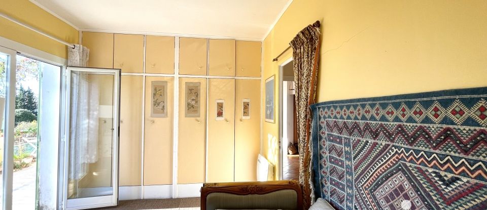 Traditional house 7 rooms of 221 m² in Grasse (06520)