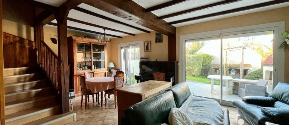 House 5 rooms of 88 m² in Nerville-la-Forêt (95590)