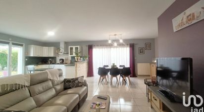 House 4 rooms of 118 m² in Neuville-de-Poitou (86170)