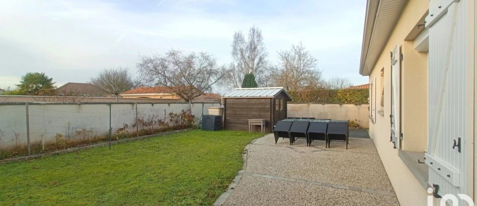 House 4 rooms of 118 m² in Neuville-de-Poitou (86170)