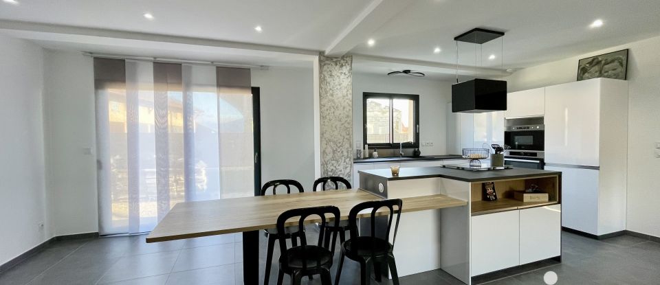 Maison 4 pièces de 106 m² à Tullins (38210)