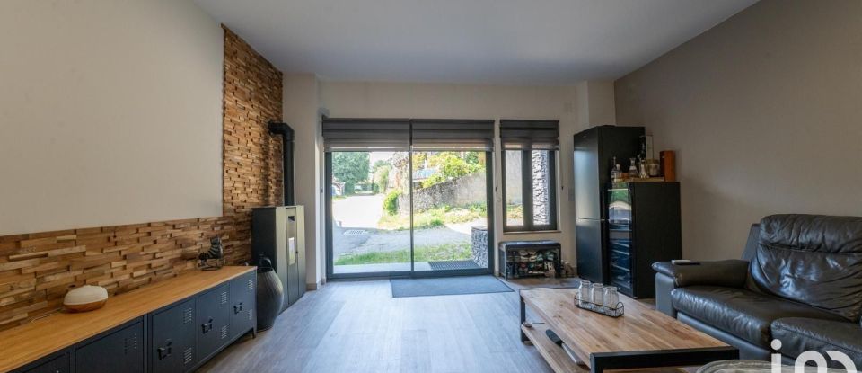 Maison 8 pièces de 232 m² à Jonzier-Épagny (74520)