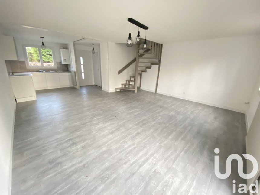 Maison 5 pièces de 99 m² à Amiens (80090)