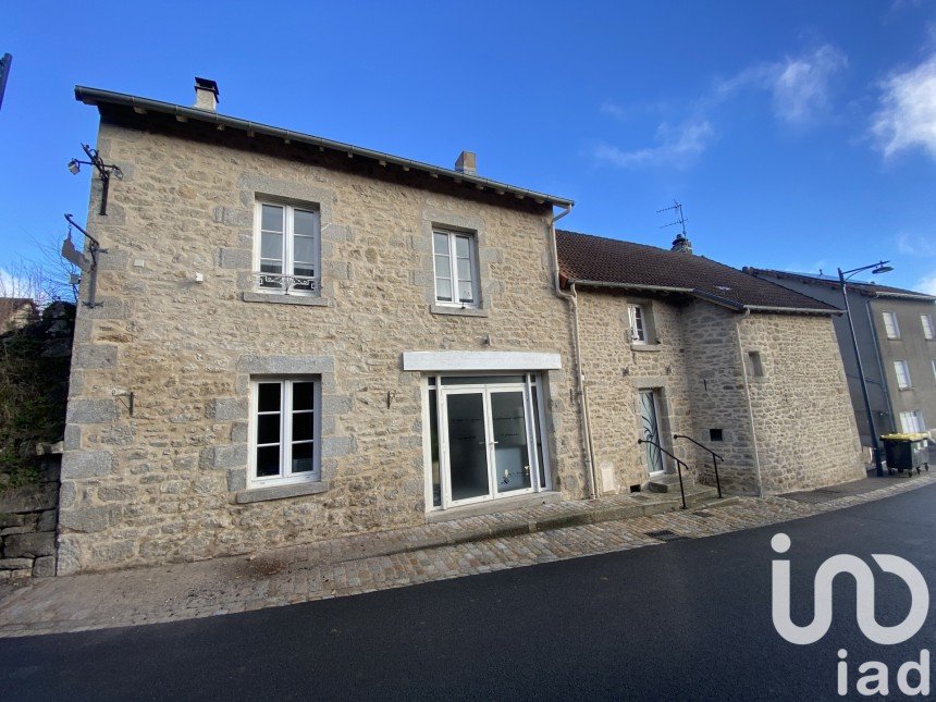 House 8 rooms of 265 m² in La Chapelle-Taillefert (23000)